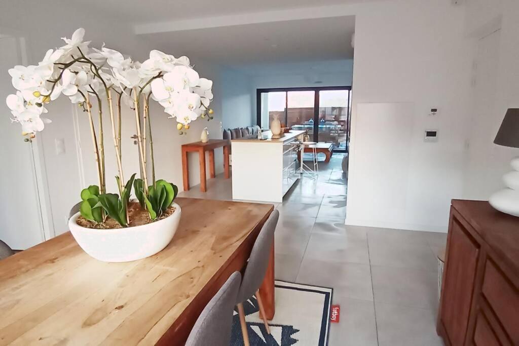 Loft Standing 100 M2 A 200 Metres De La Plage Apartment Lacanau Exterior foto