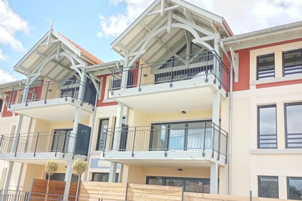Loft Standing 100 M2 A 200 Metres De La Plage Apartment Lacanau Exterior foto
